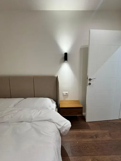 Jepet me qera apartament ne zonen e Xhamllikut, rruga Telo Ndini, € 780, 75 m² 4