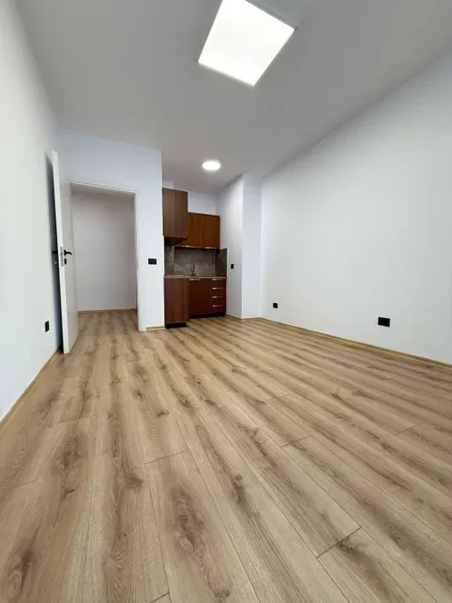 Apartament me qera - Ish Ekspozita, € 800, 67 m² 2