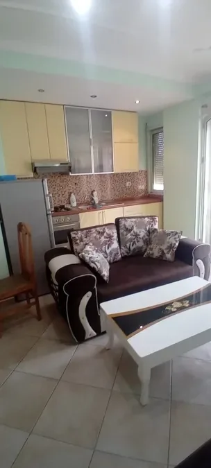 Apartament me qera - Ish Parku, € 476, 70 m² 2