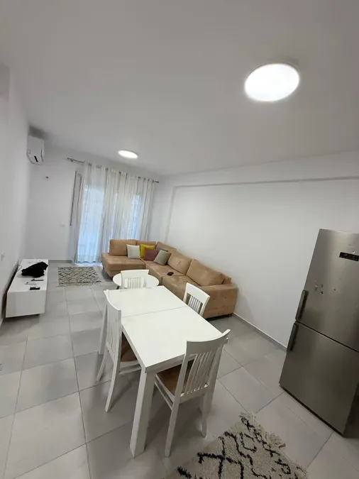 Apartament 2+1 me qira tek Kompleksi Golden Park, € 600, 80 m² 4