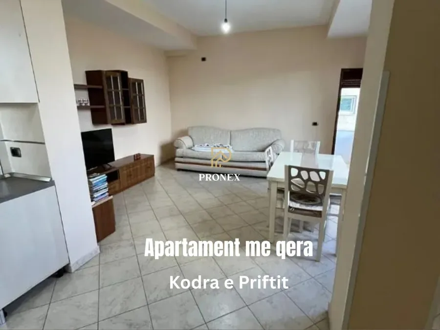 Jepet me qera apartment në katin e dyte te nje vile tre kateshe ne zonen e Kodres se Priftit ne rrugen Seit Gega, € 507, 100 m²