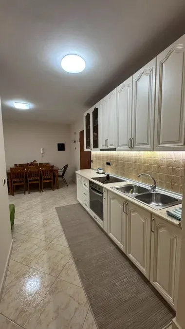 Apartament me qera - 21 Dhjetori, € 850, 95 m² 4