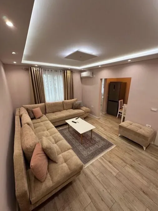 Apartament me qera - 21 Dhjetori, € 640, 60 m² 2