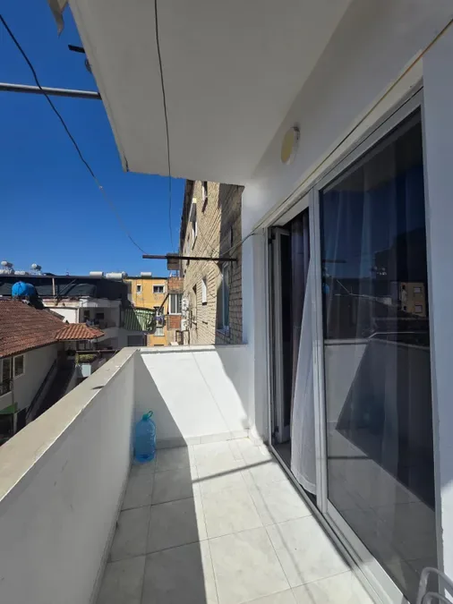 Studio për qira Tiranë - qyteti, € 440, 38 m² 4