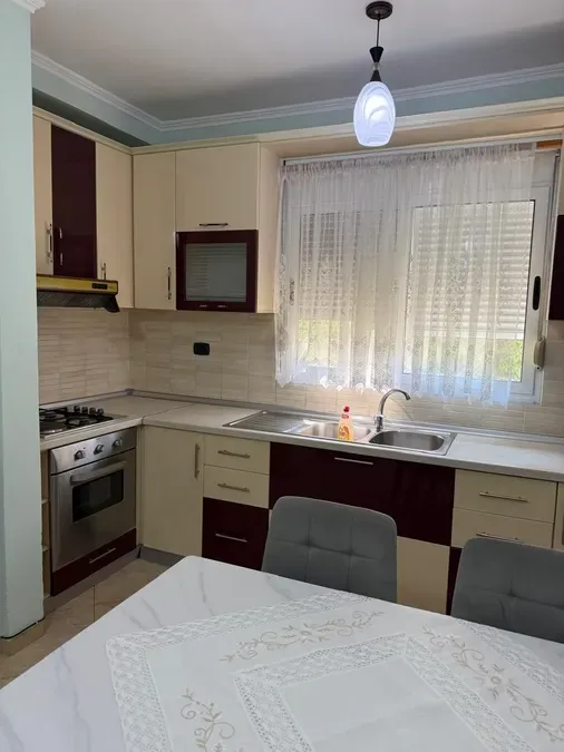 Apartament për qira Blvd Bajram Curri - Kullat Binjake - ETC (Tiranë - qyteti), € 500, 67 m² 3