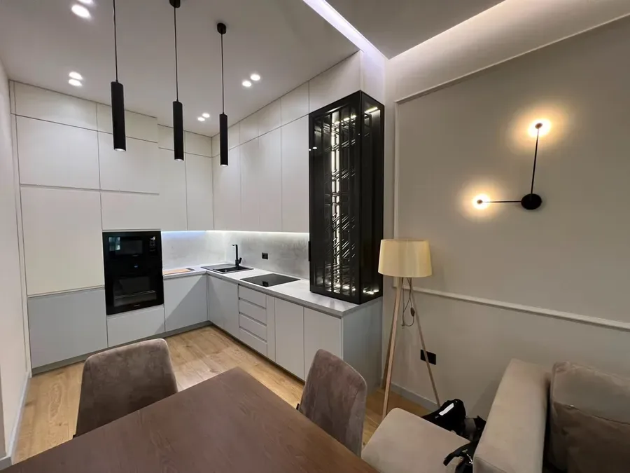 Apartament për qira Tiranë - qyteti, € 900, 75 m² 3