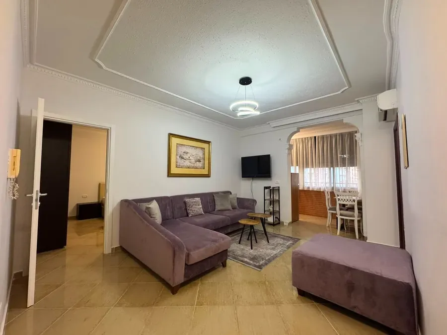 Apartament me qera - Ish Ekspozita, € 800, 73 m² 2