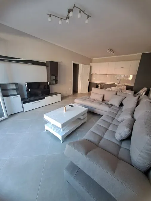 Apartament për qira Astiri - Unaza e Re (Tiranë - qyteti), € 582, 106 m² 3