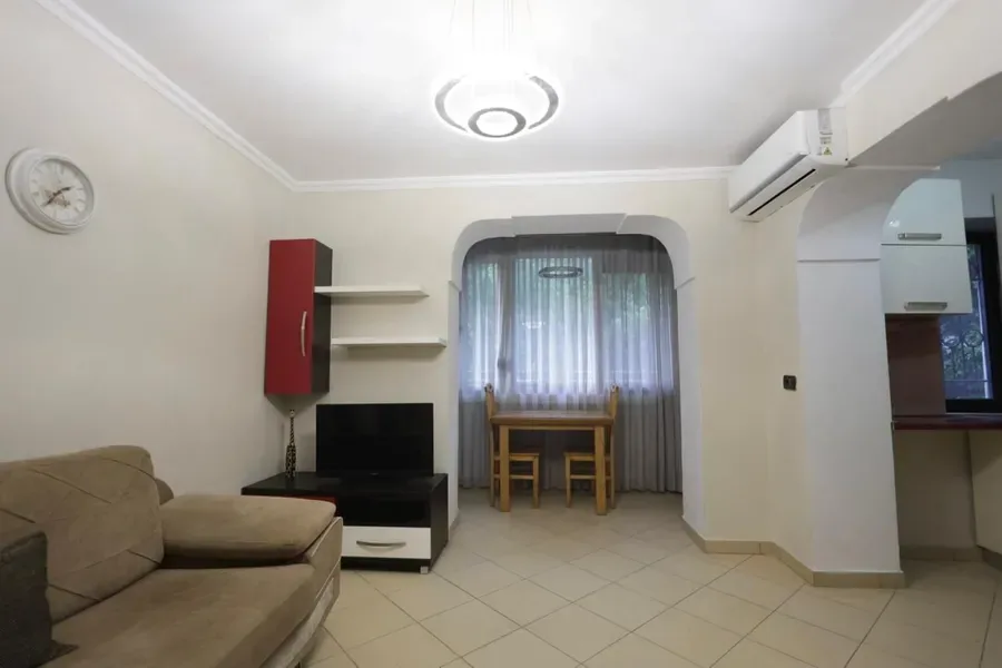 Apartament me qera - Rruga Bardhyl, € 550, 100 m² 3