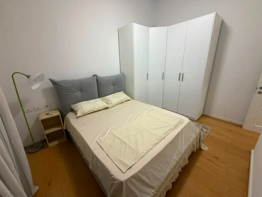 Apartament për qira Liqeni Thatë - K. Botanik - K. Zoologjik (Tiranë - qyteti), € 1.200, 120 m² 2
