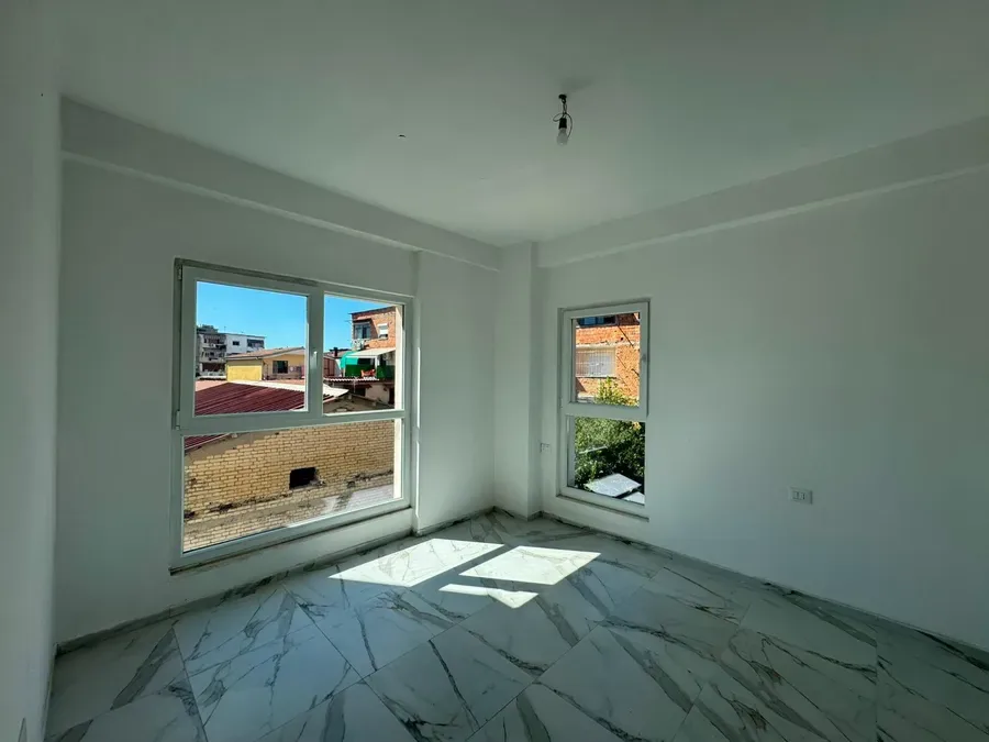 Biznes për qira Tiranë - qyteti, € 550, 65 m² 4