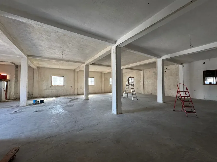 Ambjent Biznesi me qera - Ish Dogana, € 2.500, 300 m² 4