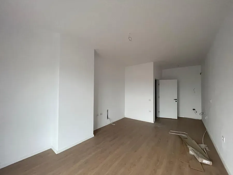 Shitet Apartament - Paskuqan, € 85.000, 64 m² 3