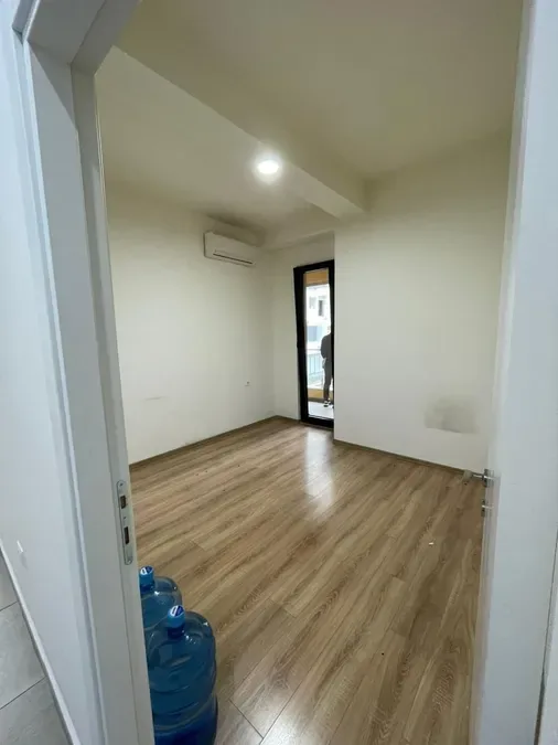 Ambient Biznesi me qera - 21 Dhjetori, € 1.100, 108 m² 3