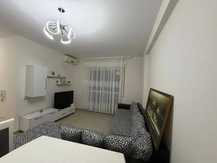 Apartament me qera - Don Bosko, € 635, 85 m² 3