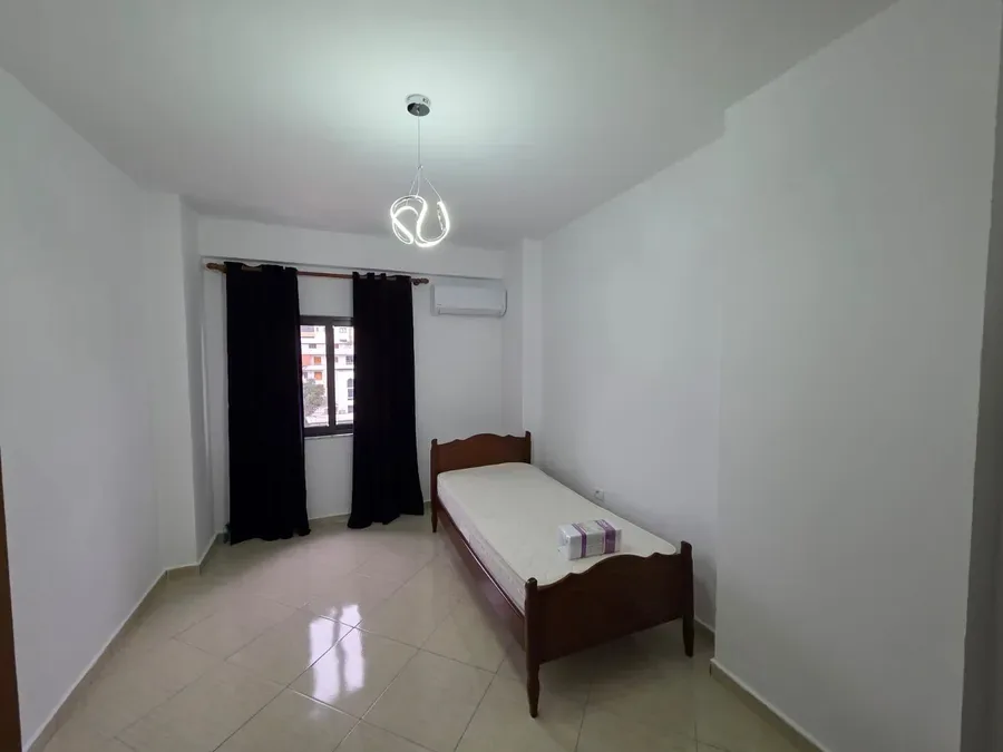 Apartament me qera - Don Bosko, € 600, 94 m² 4