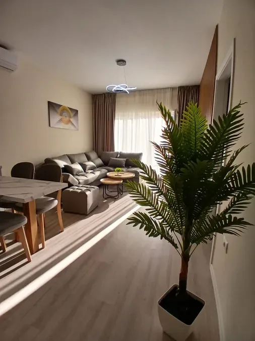Apartament me qira tek Zona e Zogut te Zi, prane karburant Gazheli., € 900, 71 m² 2