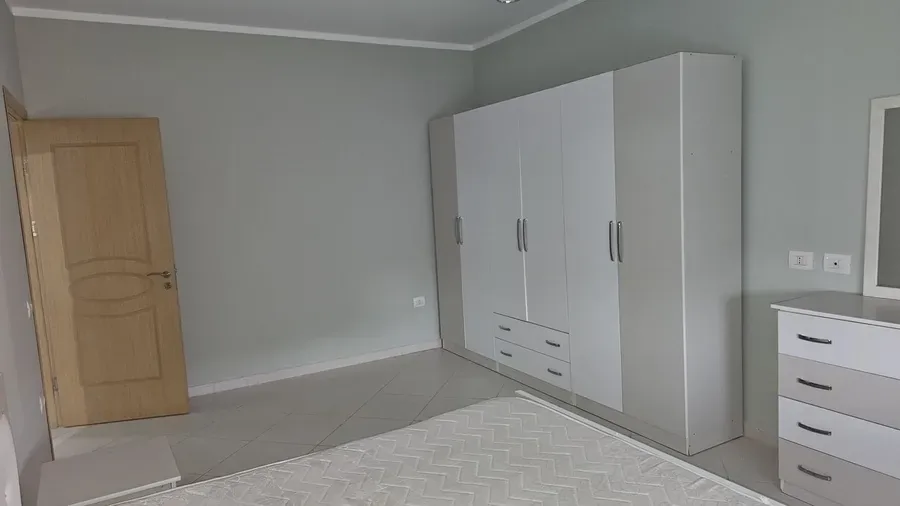 Apartament me qera - Kopshti Zoologjik, € 688, 100 m² 4