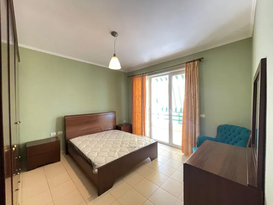 Apartament për qira Liqeni Thatë - K. Botanik - K. Zoologjik (Tiranë - qyteti), € 700, 116 m² 4