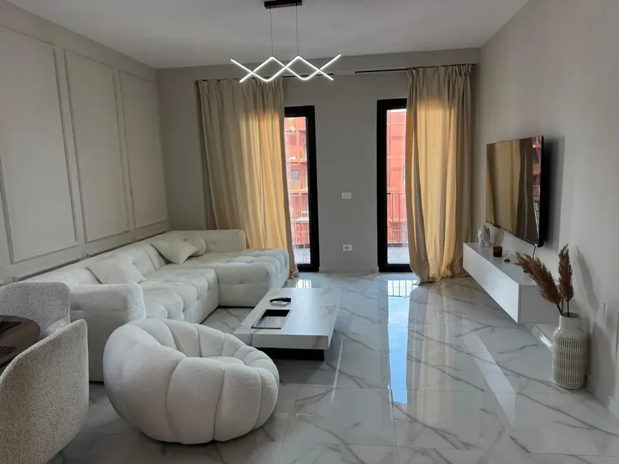 Apartament me qera - Rruga Kavajes, € 1.900, 120 m² 2