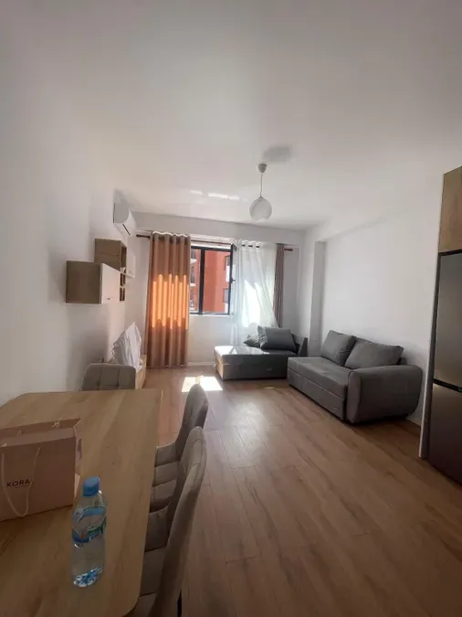 Apartament me qera-Astir
Apartament 1+1 me qira në Astir, tek Kompleksi Urban Gate
Jepet me qira apartament 1+1 në Astir tek kompleksi Urban Gate, € 529, 75 m² 2