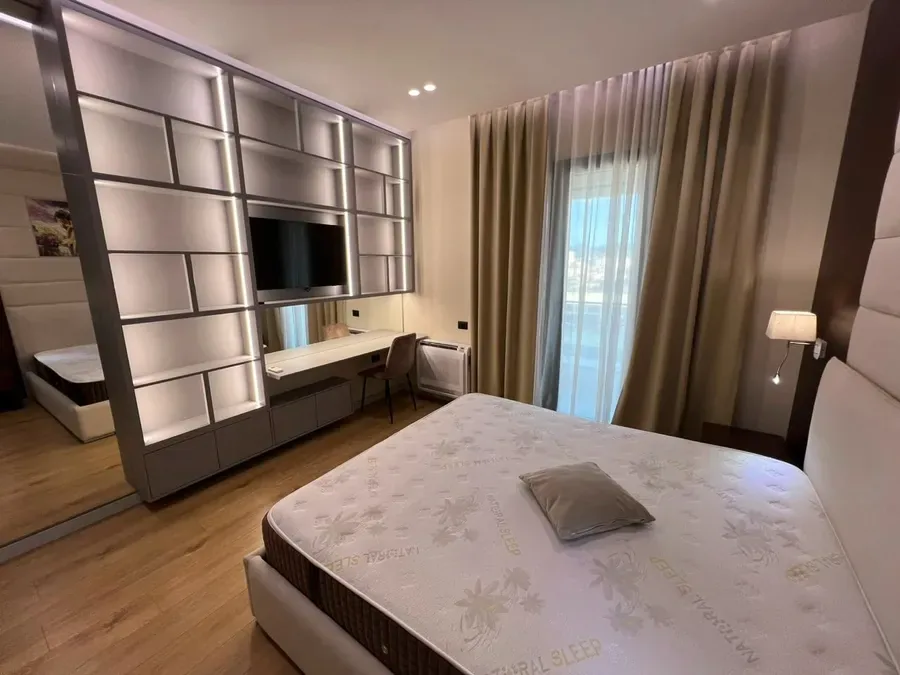 Apartament për qira Tiranë - qyteti, € 900, 75 m² 2