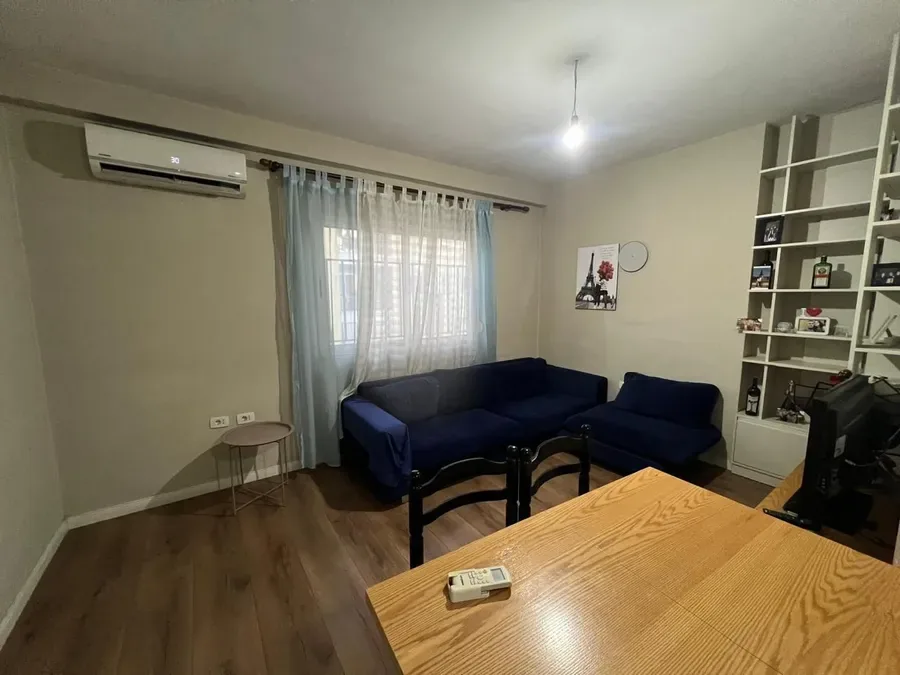 Apartament ne shitje - Pallatet Cabej, € 105.000, 54 m² 2