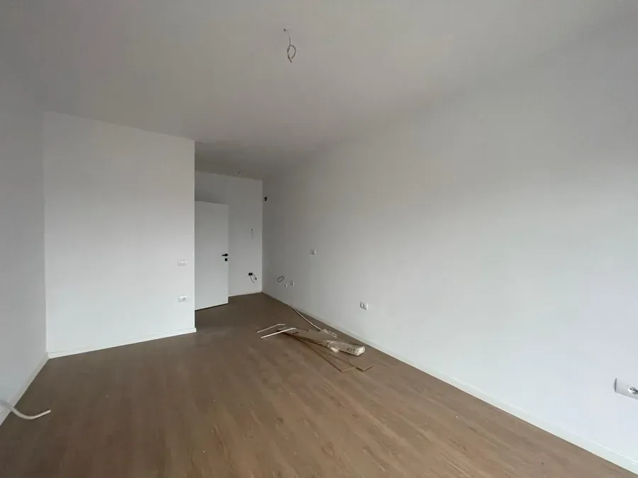 Shitet Apartament - Paskuqan, € 85.000, 64 m² 2