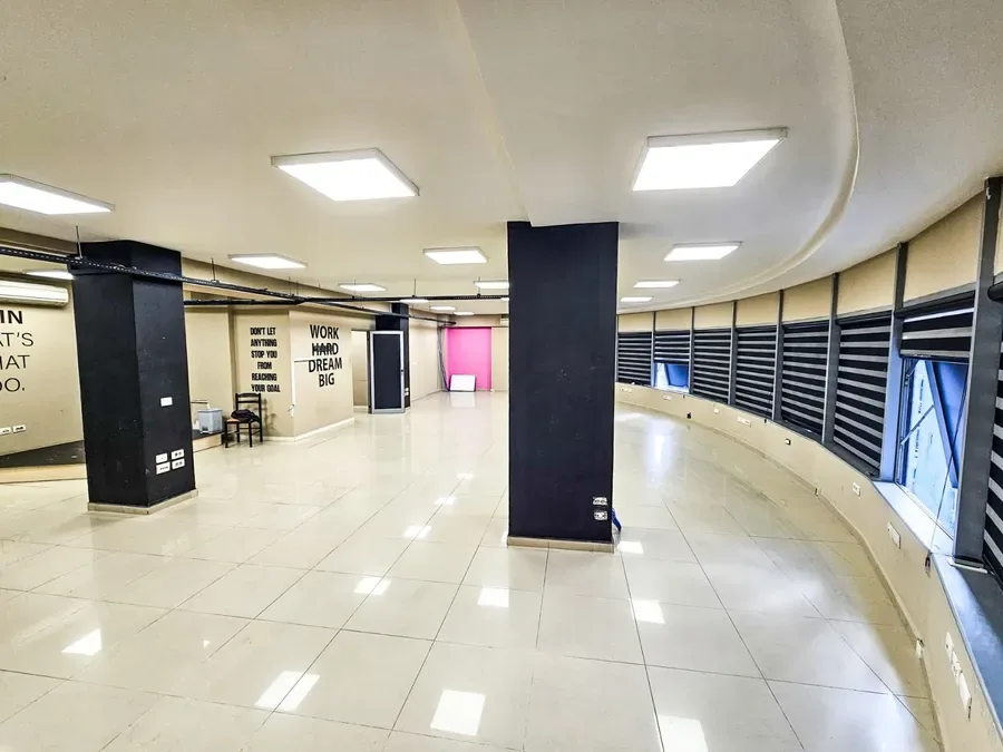 Ambjent Biznesi me qera - Rruga e Dibres, € 2.600, 300 m² 2