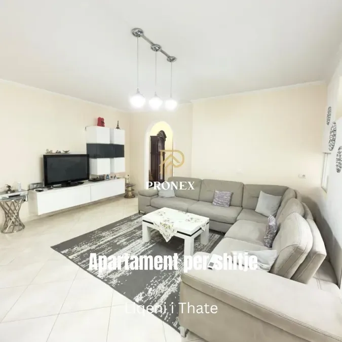 Shitet Apartament - Liqeni i Thate, € 260.000, 126 m²
