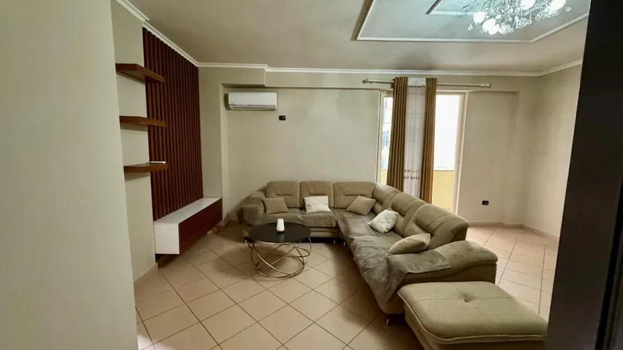 Apartament me qera - Kodra e Diellit, € 700, 85 m² 2