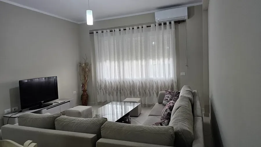 Apartament me qera - Kopshti Zoologjik, € 688, 100 m² 2