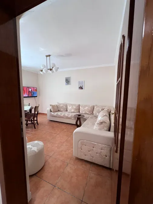 Apartament me qera - Rruga Pjeter Budi, € 640, 90 m² 2