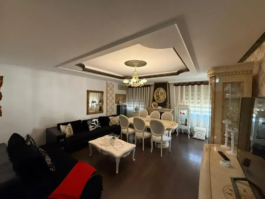 Apartament me qera - Blloku, € 1.000, 100 m² 2