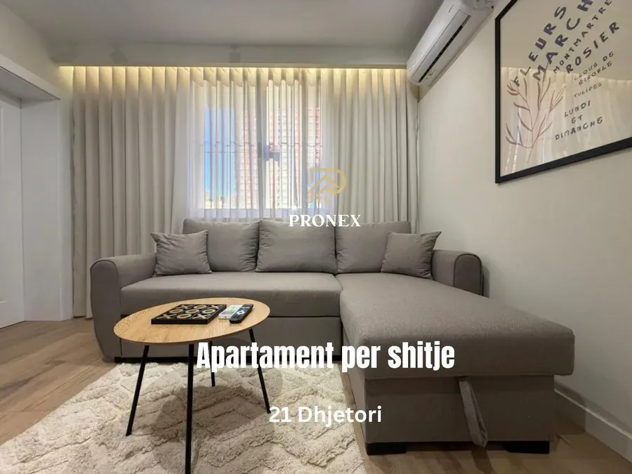 Shitet Apartament - 21 Dhjetori, € 193.000, 65 m²