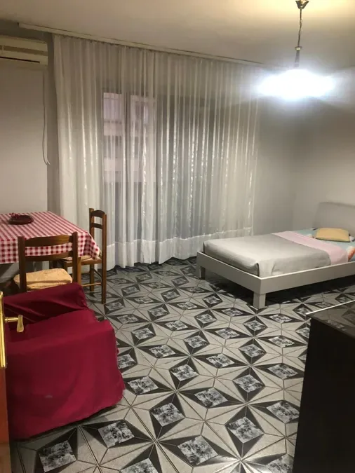 Apartament për qira Rr. e Kavajës - 21 Dhjetori (Tiranë - qyteti), € 550, 78 m² 4