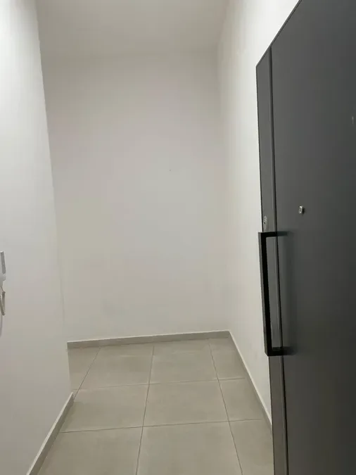 Ambient Biznesi me qera - 21 Dhjetori, € 1.100, 108 m² 2