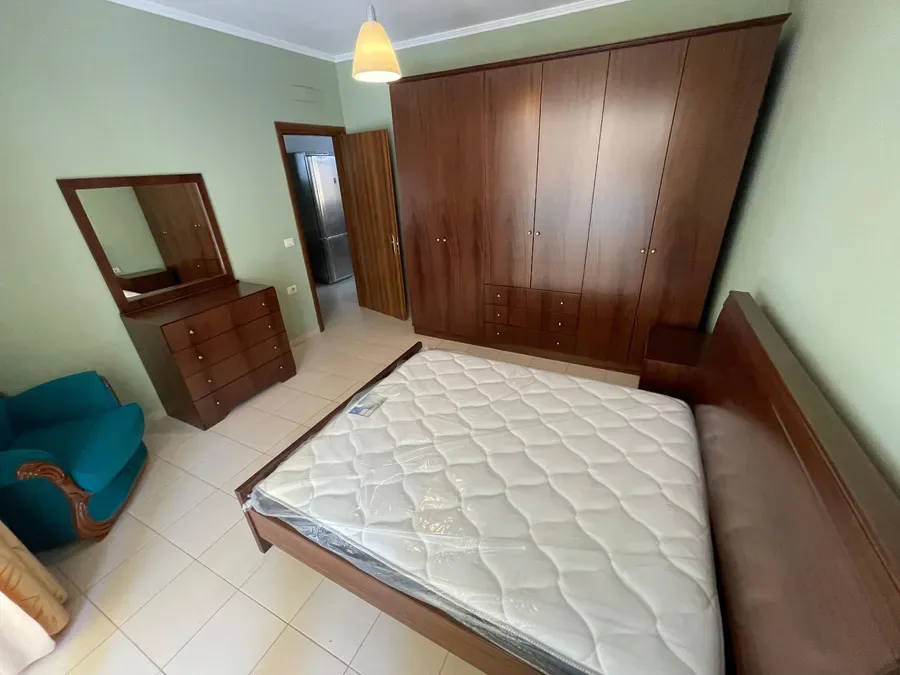 Apartament për qira Liqeni Thatë - K. Botanik - K. Zoologjik (Tiranë - qyteti), € 700, 116 m² 3