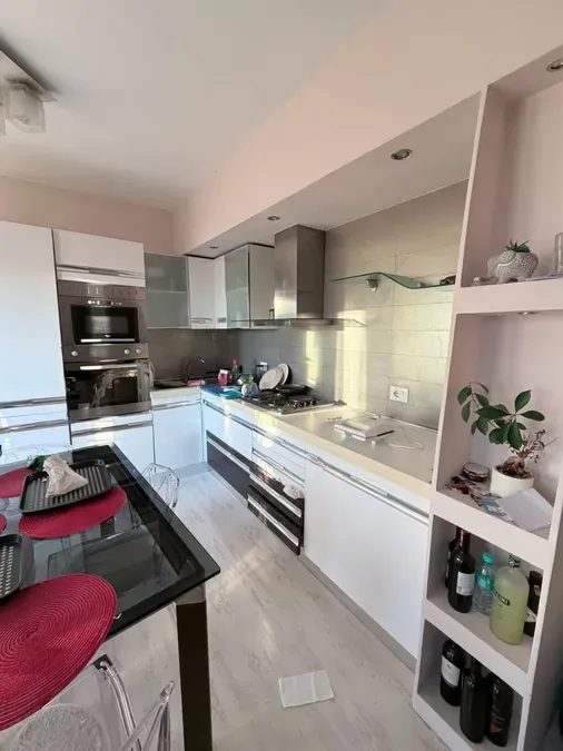 Apartament 1+1 me qira prane Maternitetit te Ri, € 600, 70 m² 3
