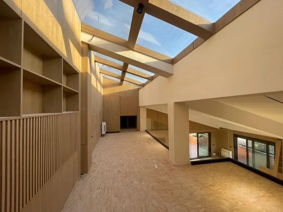Vile Moderne me qera - Selite, € 6.000, 455 m² 2