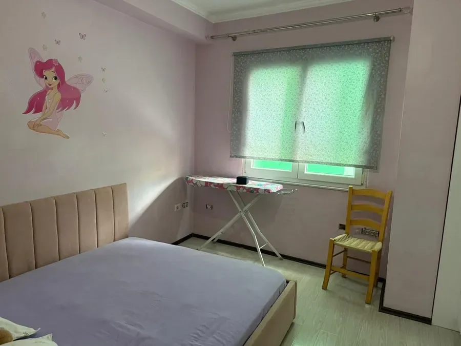 Apartament me qera - Komuna e Parisit, € 700, 95 m² 4