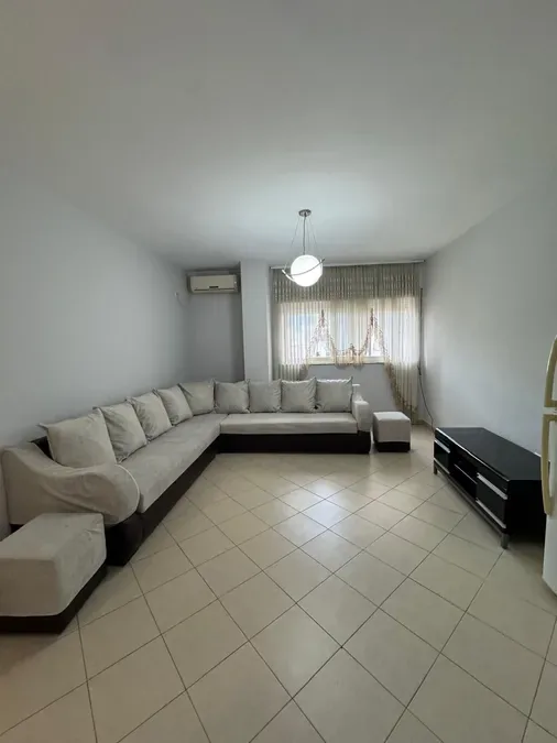Apartament me qera - Don Bosko, € 500, 70 m² 2