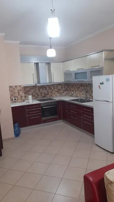 Apartament për qira Tr. Elektrik - Shk Baletit - Xh. Tabakëve (Tiranë - qyteti), € 550, 65 m² 2