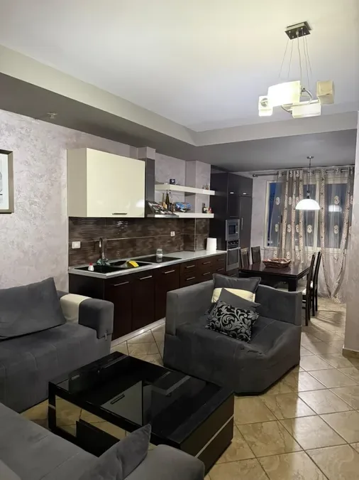 Apartament 2+1 me qira tek 21 Dhjetori, € 600, 90 m² 3