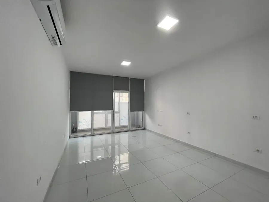 Zyre me qera - Komuna e Parisit, € 1.400, 105 m²