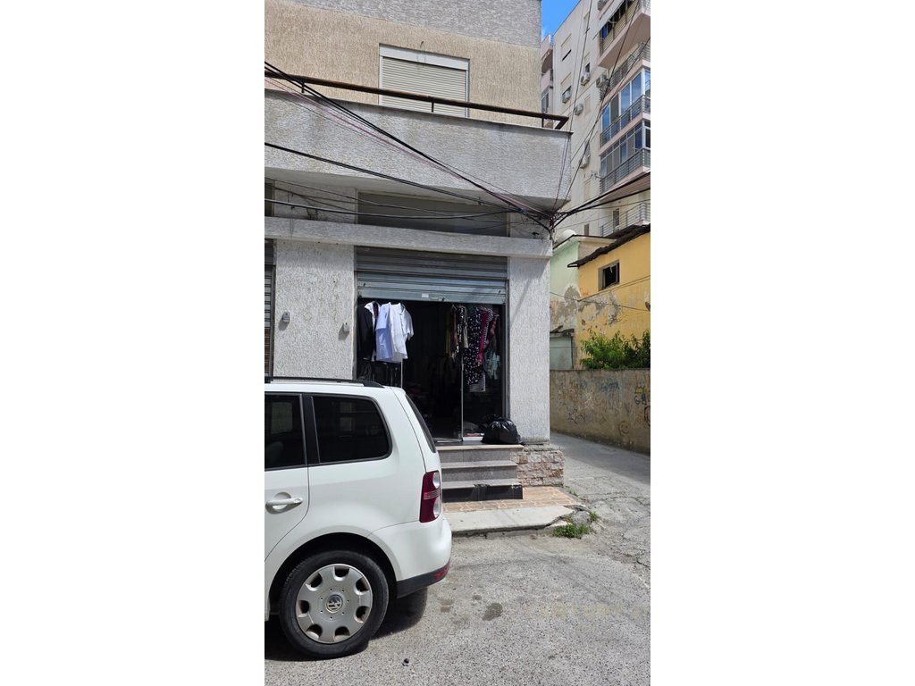Shitet Njësi Biznesi 53.5 m² në Durrës – Pranë Kopshtit “Sotir Noka”