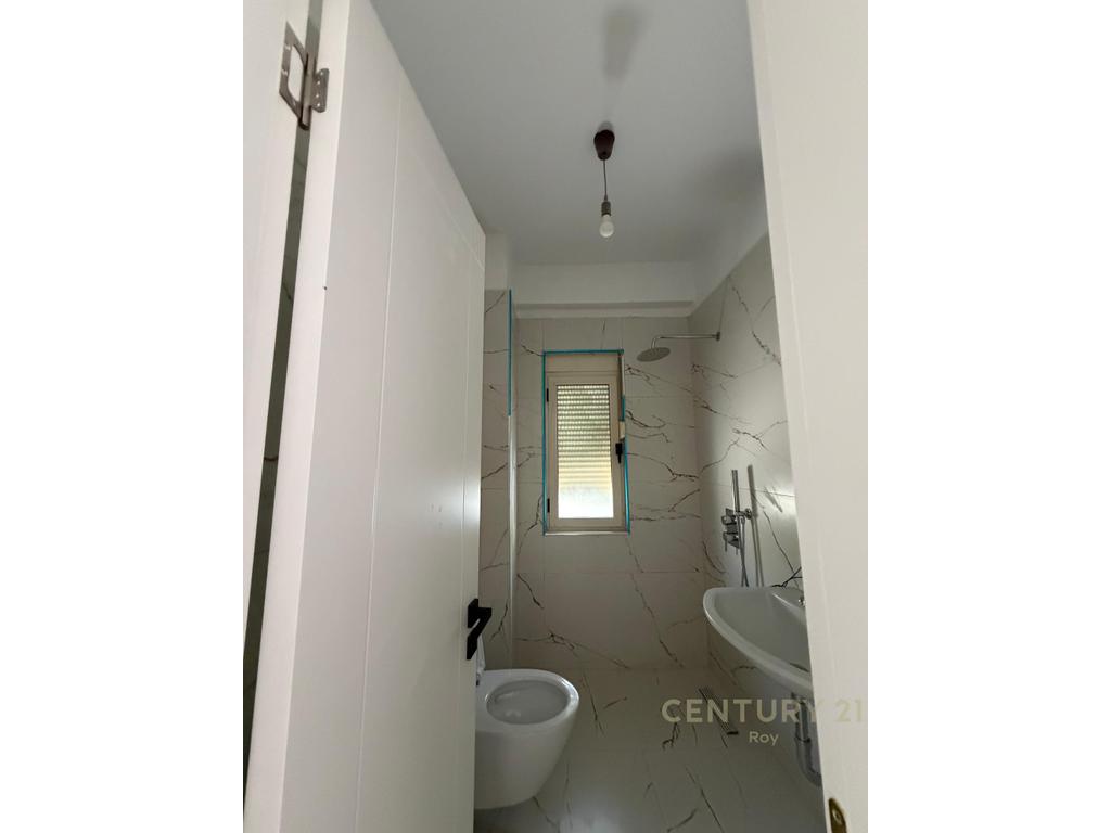 EXCLUSIVE ! SHITET APARTAMENT 1+1 TEK SHKEMBI I KAVAJES ! 2