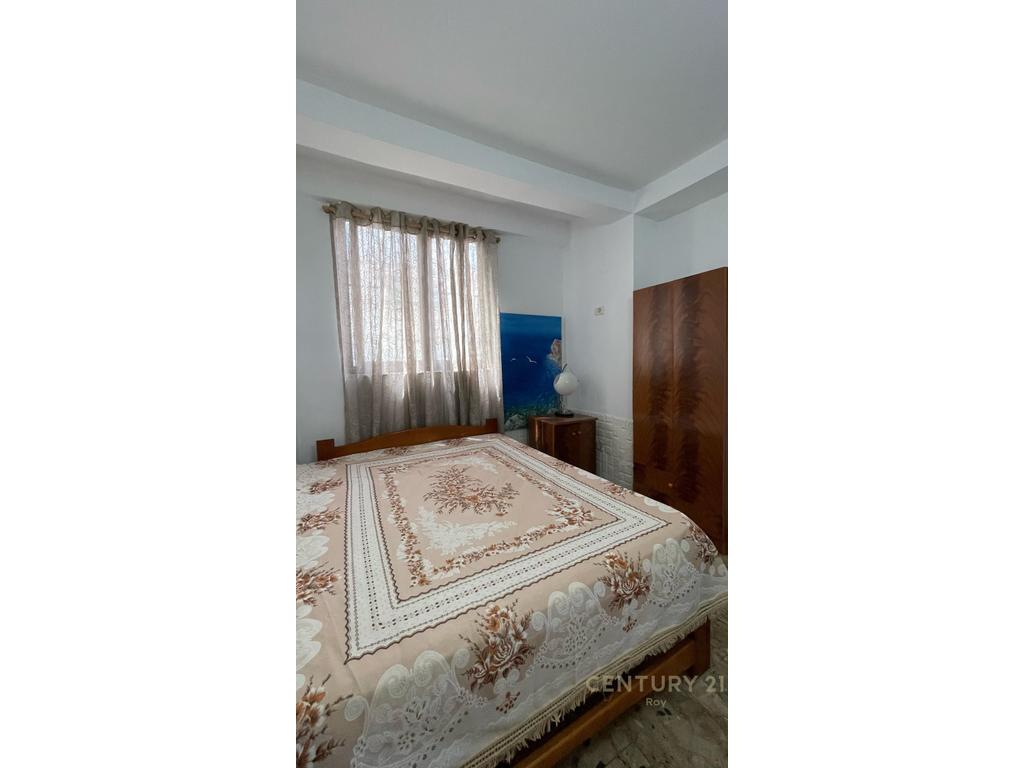 JEPET ME QIRA APARTAMENT 2+1 ME VERANDE,NE GOLEM!