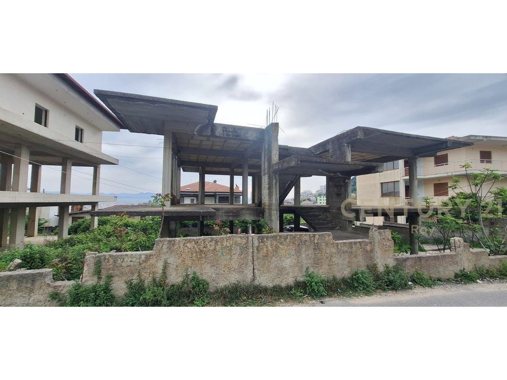 Shitet Godinë 2-Katëshe në Fazë Karabinaje – Durrës (Vila e Zogut) 2