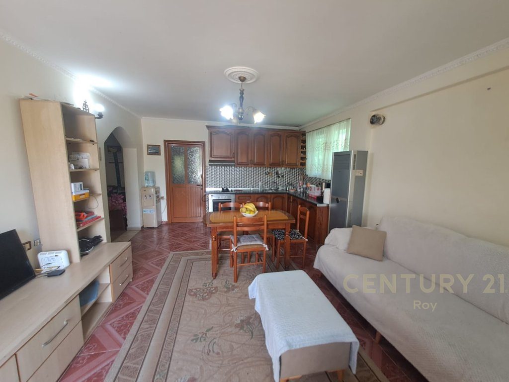 Shtepi Private 6+5 Për Shitje në Durrës - 290000€ | 374 m²
